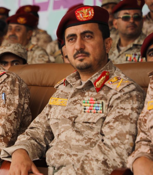 على العهد tweet media