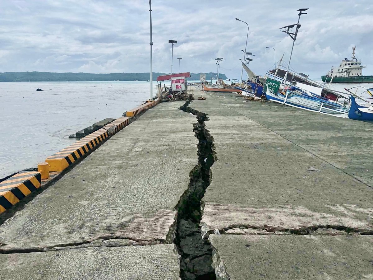 yoansline's tweet photo. Not UAAP twt related but I'm pretty sure everyone saw the news about the 7.8-magnitude earthquake that hit Southern Mindanao last June 8. 

Aside from GenSan, may remote areas din sa Sarangani na hindi gaanong nacocover ng media, like Balut Island. (1)

#PrayforBalutIsland https://t.co/I92grHa5xq