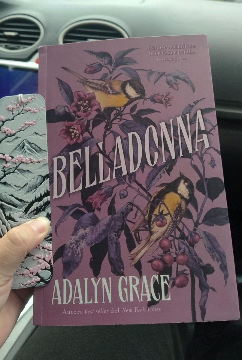 PonchioniF's tweet photo. #lectura #adalyngrace #belladonna https://t.co/HFyfA3ybHf