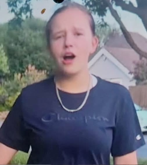 SussexIncidents's tweet photo. Have you seen Alisha who has been reported missing from Yapton?
The 14-year-old was last seen in the area at 1.30pm yesterday, June 8
She also has links to Chichester.
Alisha is 5' with dark brown hair with an undercut style, she was last seen wearing a black and grey jacket with a pink top underneath, grey jogging bottoms, black socks and sliders.
Anyone who sees her or knows her whereabouts is asked to call 101 and quote reference 1090 of 08/06.