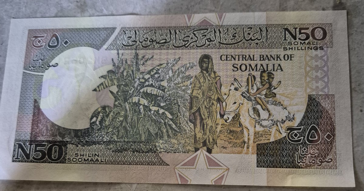 abbcc207's tweet photo. هذه ورقة نقدية من الصومال فئة 50 شلن صومالي، وتظهر عليها سنة 1991م، وهي من إصدارات البنك المركزي الصومالي.
بطاقة تعريفية للعرض التراثي
50 شلن صومالي – جمهورية الصومال

إعداد: أبو تركي للتراث https://t.co/QvCTuC200W