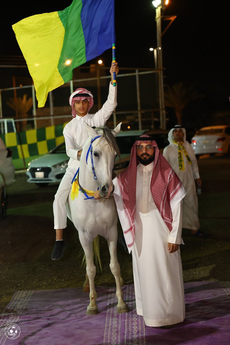 MadhiAlruwaili's tweet photo. #الجوف 
#العروبة 
#محمد_الجوير 

صقراً كفخ وارتقى للمراقيب
       من نظرة عيونه خاف اللى بالارض يمشي 👍😎 https://t.co/mTx34zt7bb
