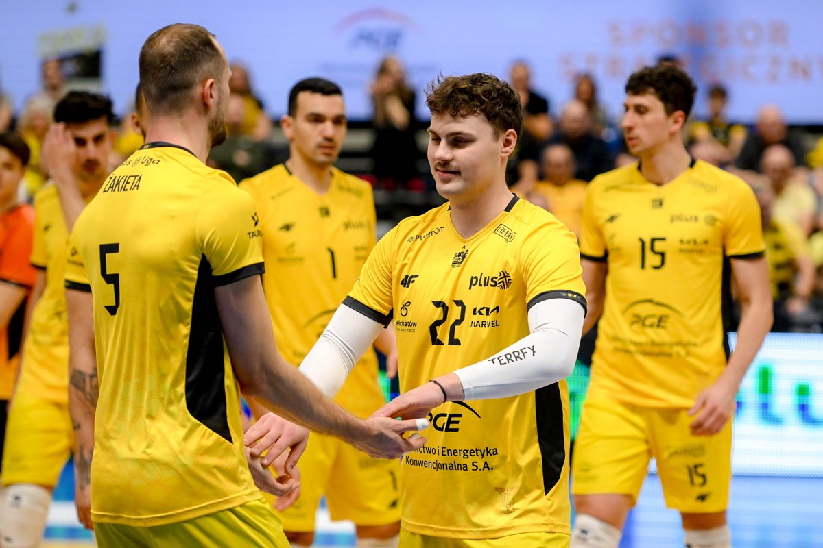 _SkraBelchatow_'s tweet photo. Kajetan, dziękujemy za wspólny sezon i wszystkie chwile spędzone w żółto-czarnych barwach 💛🖤 https://t.co/zuvt0k4Vc7