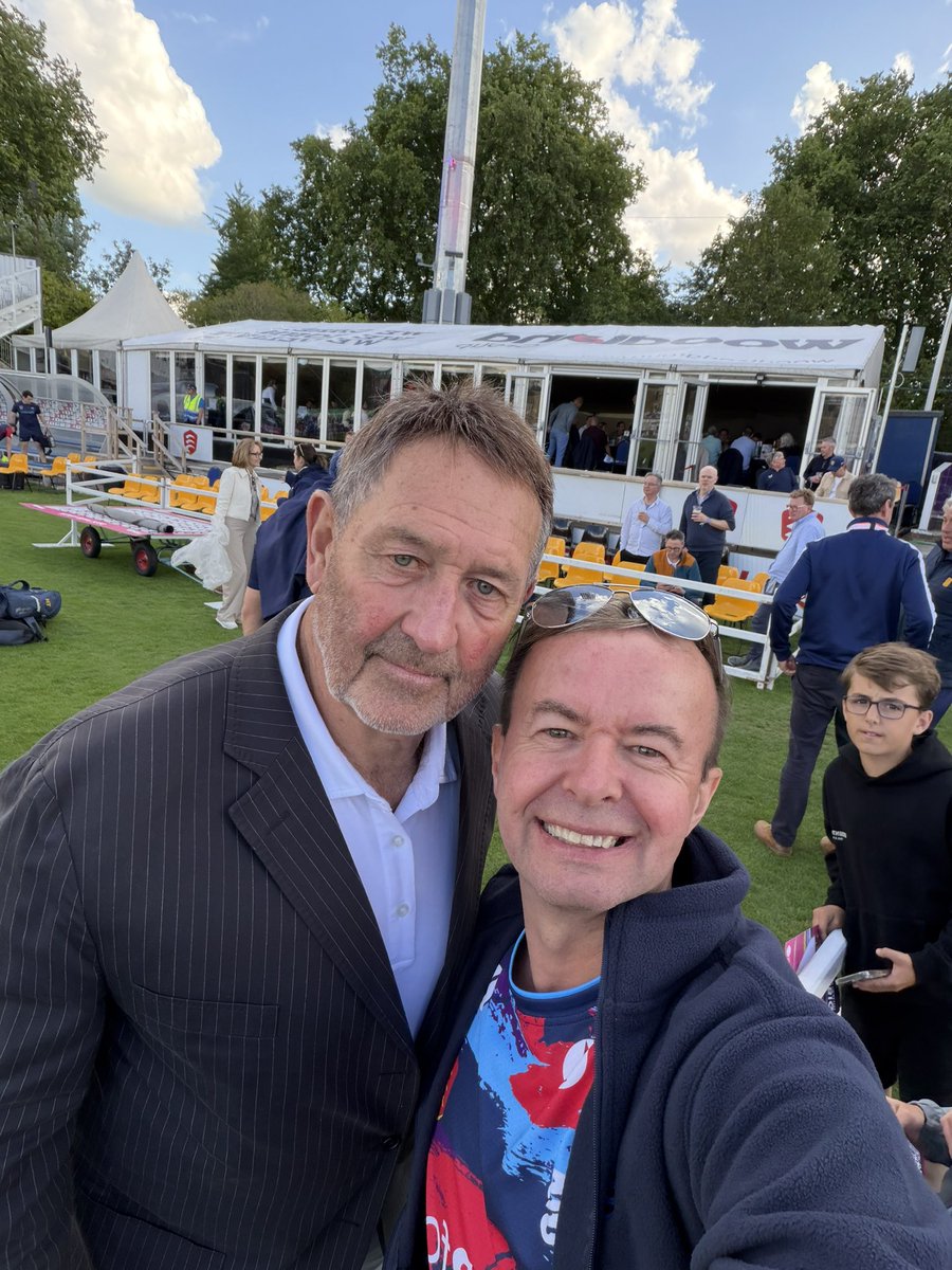 Mx5man4's tweet photo. Essex cricket legends 👋👋@EssexCricket https://t.co/cBJZgYst58