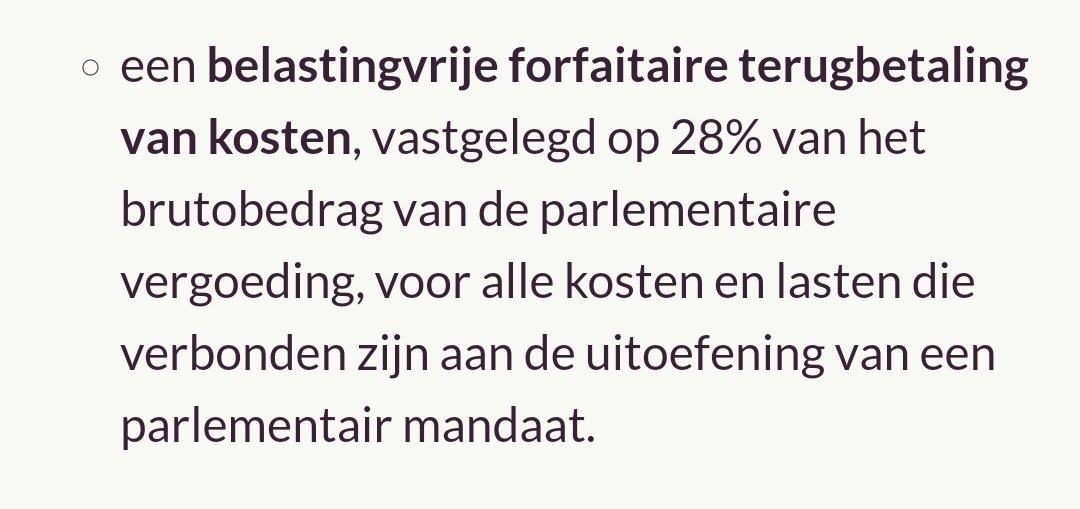 boobietje's tweet photo. De ooh zo solidaire man lacht de mensen gewoon recht in hun gezicht uit en men beseft het niet eens...

Want die narcistische posterboy weet maar al te goed dat parlementairen minstens dubbel zoveel verdienen als de gewone werkende mens en vele minder moeten afdragen. Want zij genieten bovendien al van een aanzienlijke 'lastenverlaging' dankzij de belastingvrije forfaitaire kostenvergoeding van 28% van hun parlementaire vergoeding. Concreet betekent dat 𝗼𝗻𝗴𝗲𝘃𝗲𝗲𝗿 𝗲𝗲𝗻 𝟮.𝟲𝟬𝟬€ 𝘃𝗮𝗻 𝗵𝘂𝗻 𝗯𝗿𝘂𝘁𝗼𝘃𝗲𝗿𝗴𝗼𝗲𝗱𝗶𝗻𝗴 𝗡𝗜𝗘𝗧 𝗯𝗲𝗹𝗮𝘀𝘁 𝘄𝗼𝗿𝗱𝘁. Los van al die ministerpostjes en nog meer van tal van andere voordelen genieten.