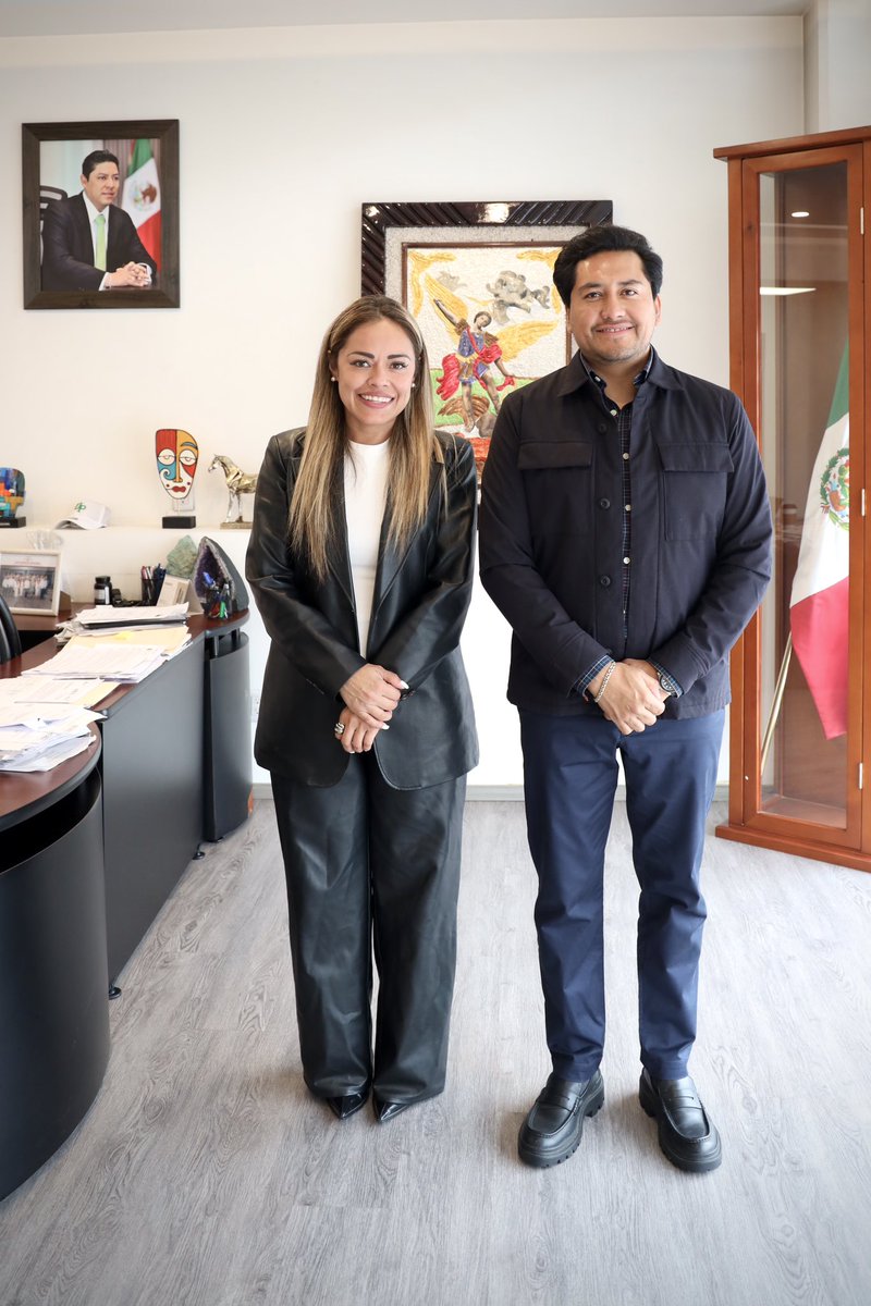 SergioArturoAM's tweet photo. 🟢 Nos reunimos con Mayra Edith Velázquez, titular de @COESPO_SLP, para coordinar la aplicación de políticas públicas con transparencia y legalidad, garantizando el bienestar de la población y el desarrollo sostenible del Estado de San Luis Potosí. ✅🙌🏻

#RicardoGallardo @RGC_Mx https://t.co/SceDcQjdZU
