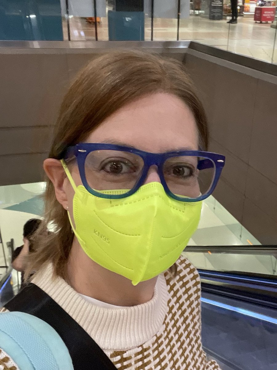 LowlyWorm2022's tweet photo. Yay I saw another masker at the airport just now! It’s a no brainer to mask when traveling, I wish more people would. #MaskUp https://t.co/C54h58pEX7