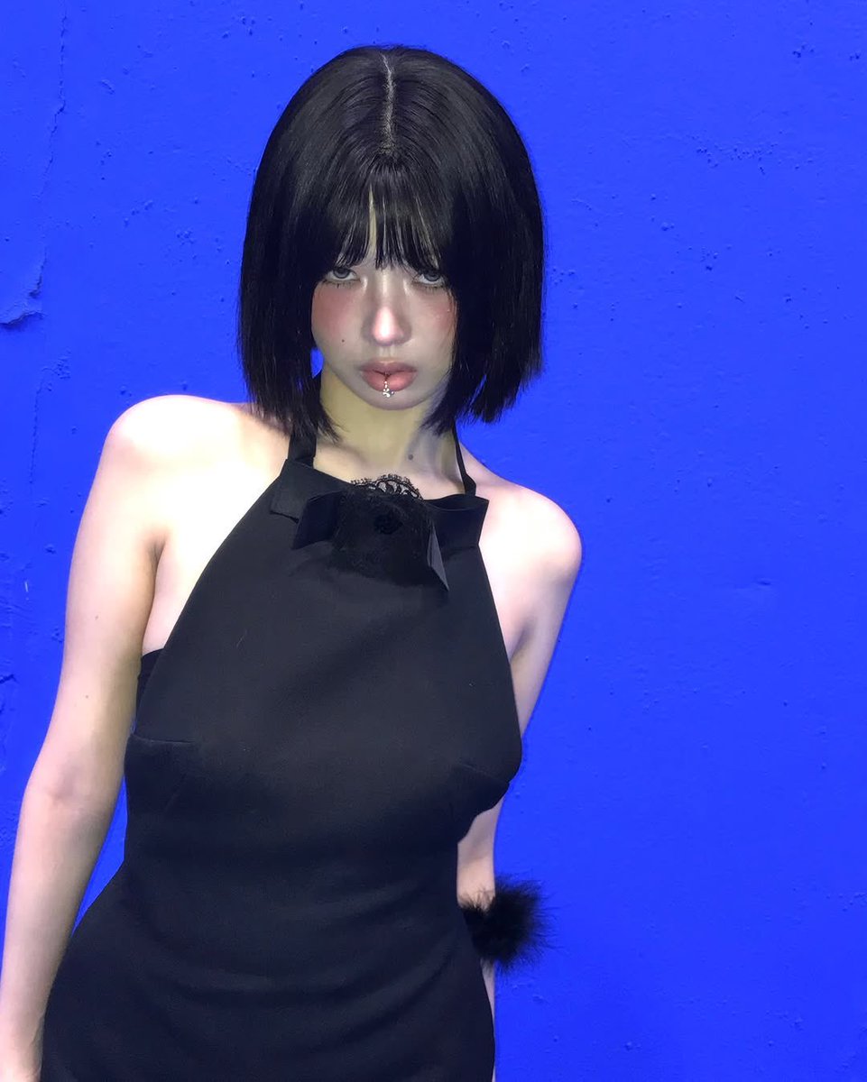 YUTA58498825's tweet photo. レイちゃんのダークな雰囲気が大好き過ぎる https://t.co/NO5KMwgZ4R