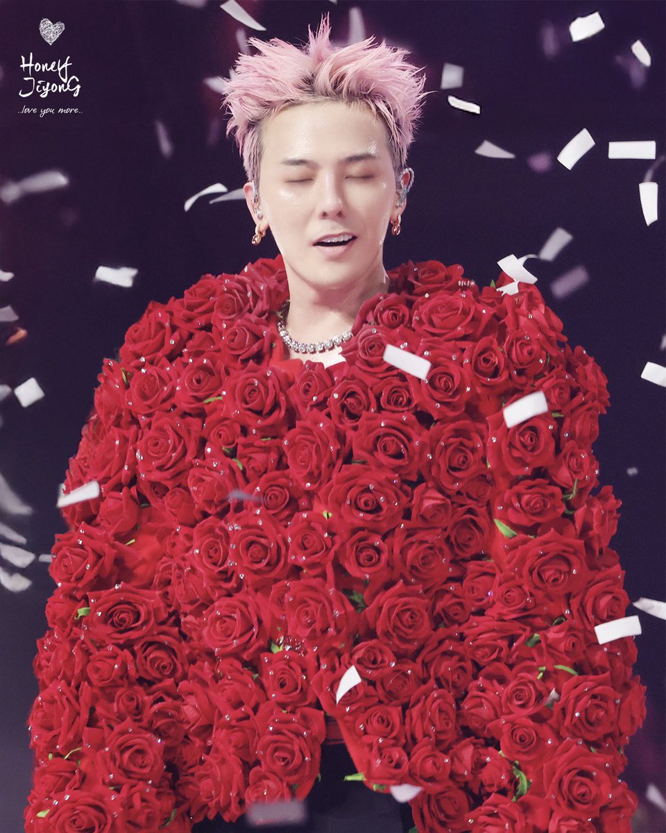 honeyjiyong's tweet photo. 250606  [Übermensch] IN MACAU

장미소년🌹

#권지용 #KWONJIYONG 
#GDRAGON  #지드래곤 
#허니지용 https://t.co/WL5R53JCyU