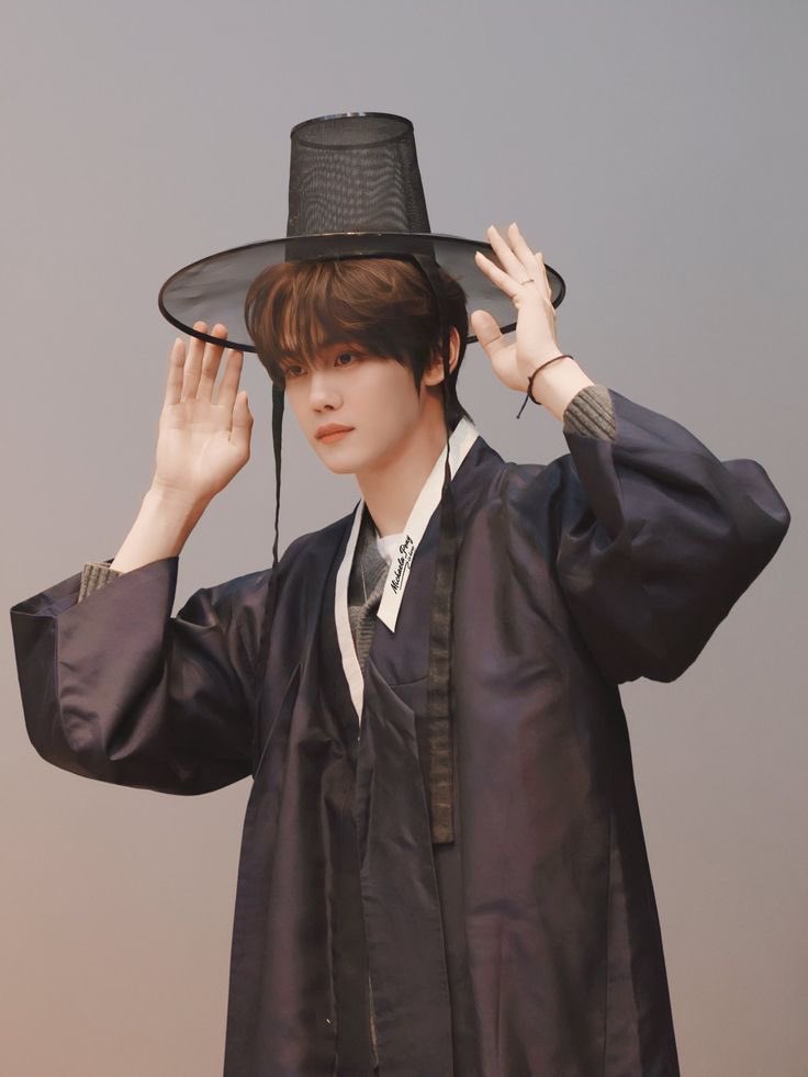 Ing_0810's tweet photo. 이런 저승사자라면 죽어도 무섭지 않을듯 https://t.co/16iisNXLAH