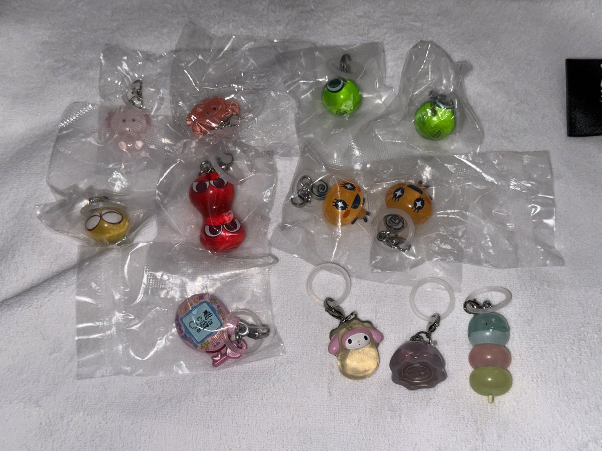 stone_09090's tweet photo. たまごっち つぶらな瞳の仲間達 ぷよぷよ ポケピース サンリオ なりきりオイスター めじるしアクセサリー 交換 

譲 画像

求 ポケピースポッチャマめじるし ポケモン ルギアめじるし ベイマックスめじるし

2枚目同種まめっち くちぱっちまたは条件良い方優先 郵送のみ

#めじるしアクセサリー交換 https://t.co/bE0OPM1BL1