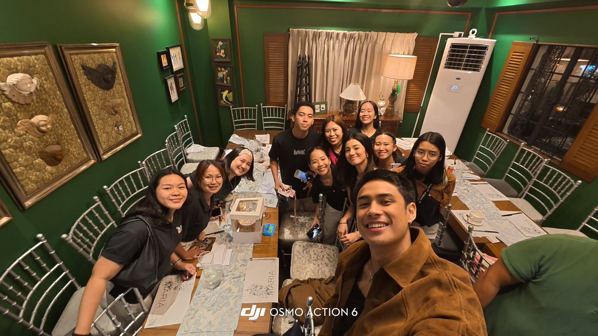 BOFC_Bacolod's tweet photo. An evening we’ll never forget.

An unexpected privilege to have a private dinner with Donny, Belle and their team.

No crowd. No phones. Just real conversations and genuine connections.

Thank you, @donnypangilinan @bellemariano02 

Palangga kamo namon, DonBelle! 🥹🩷 https://t.co/0hbMunaKM4