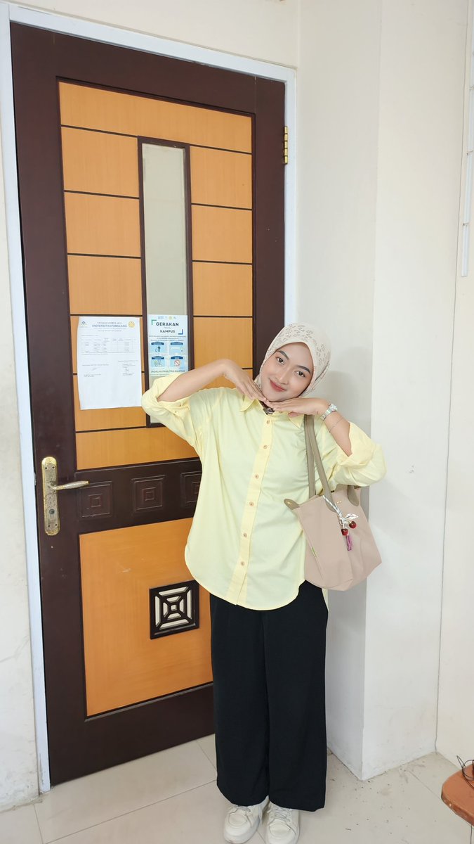 akucewekcool's tweet photo. Hallo guys https://t.co/tKTAiec5Np