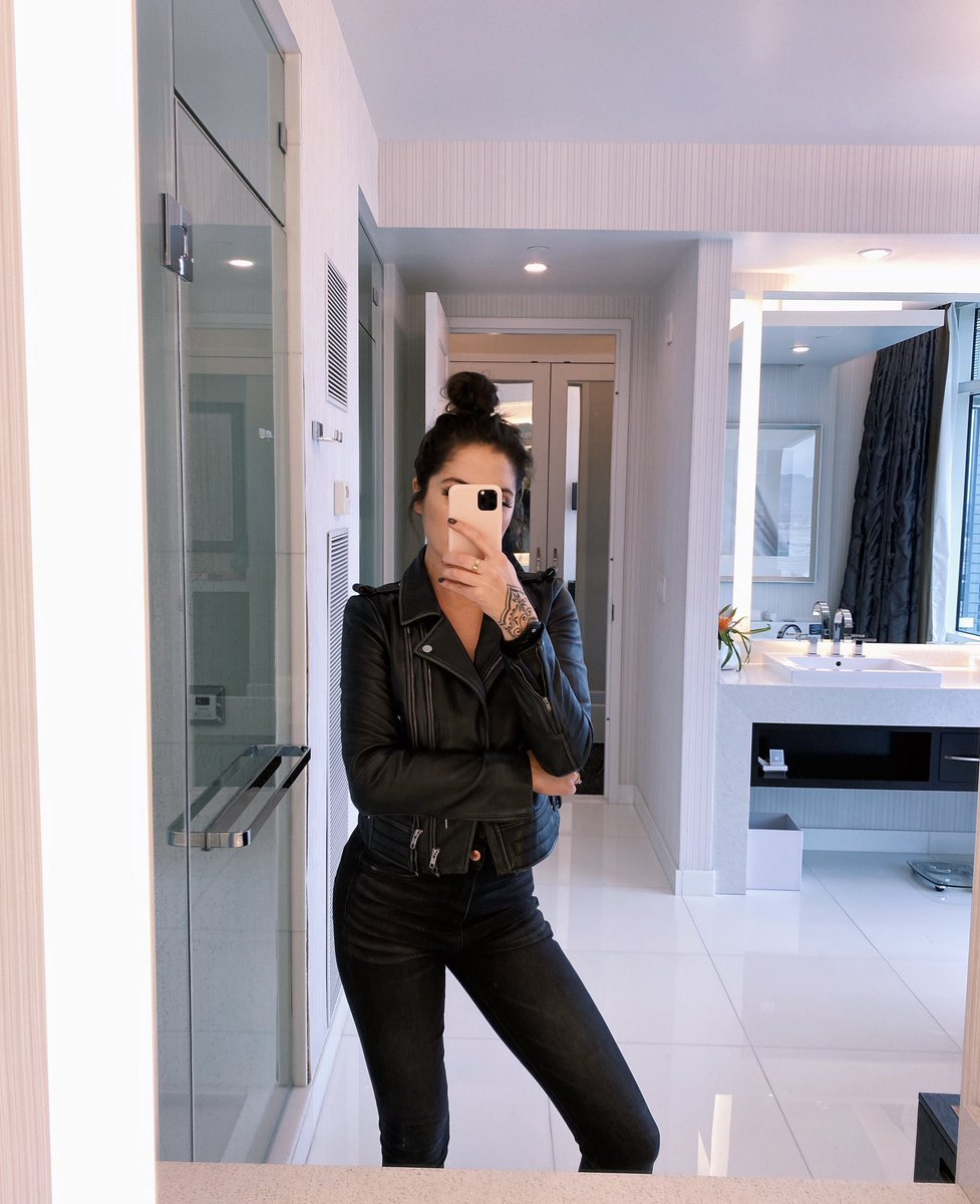 Mistress Alessa tweet media