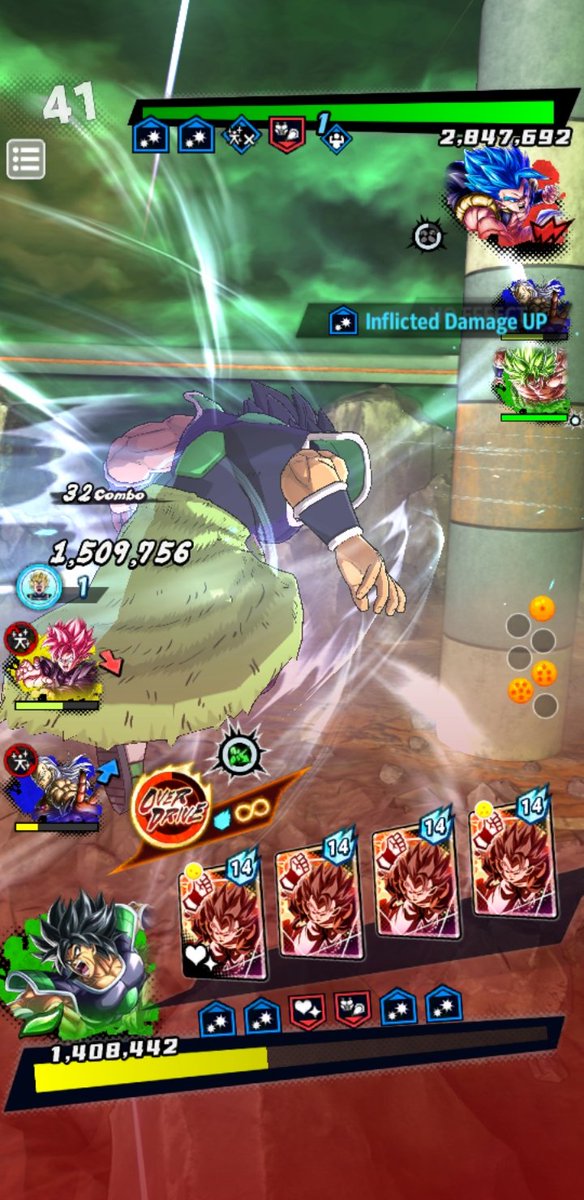 ORANGE20044's tweet photo. @wuz_doc I love legends pvp gameplay https://t.co/WqNkcN7agr