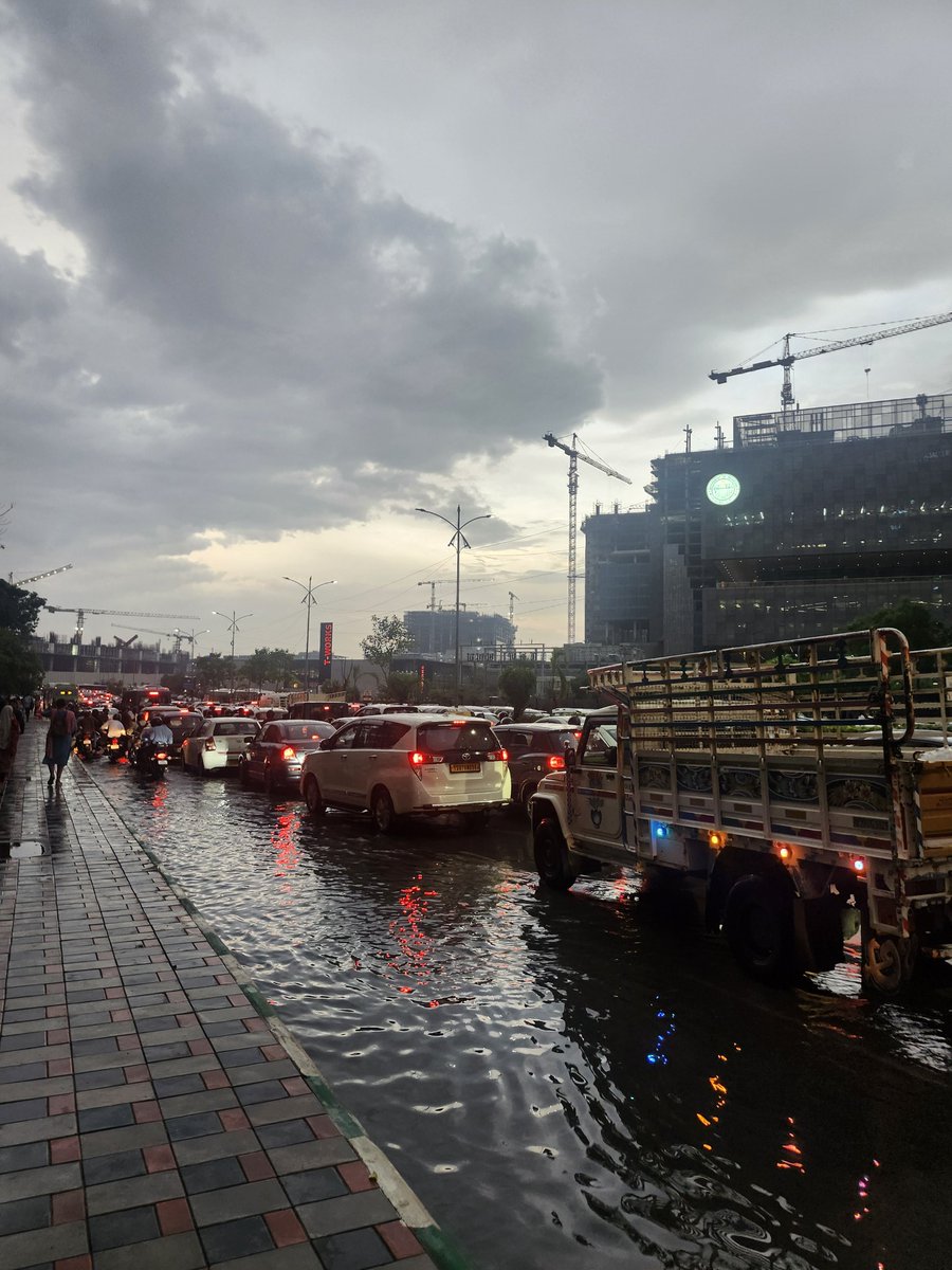 Sharath46735287's tweet photo. 237 Cr/Acre goes for freebies while IT coolies get stuck in traffic and metro stations.
#welcomemonsoon2026 https://t.co/7aEmOGEdq4