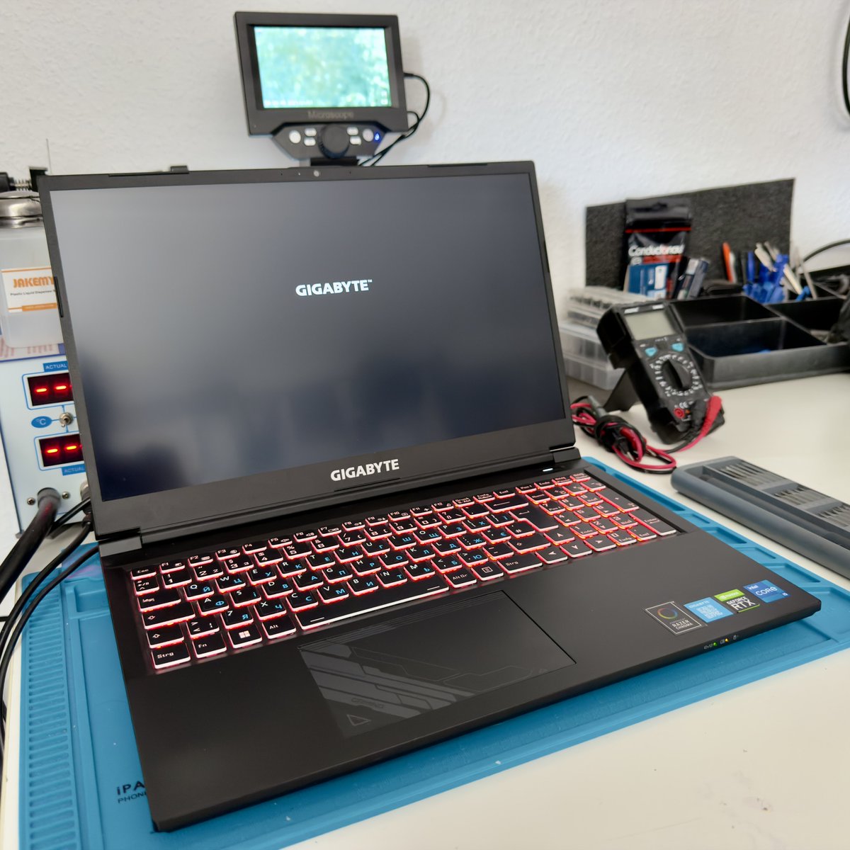 impossible_fix's tweet photo. Replacing the thermal interface and installing the RAM on the gaming Gigabyte G5 (RC55) laptop.

#gigabyte #laptop #notebook #service #fix https://t.co/Xlo5duMFUZ