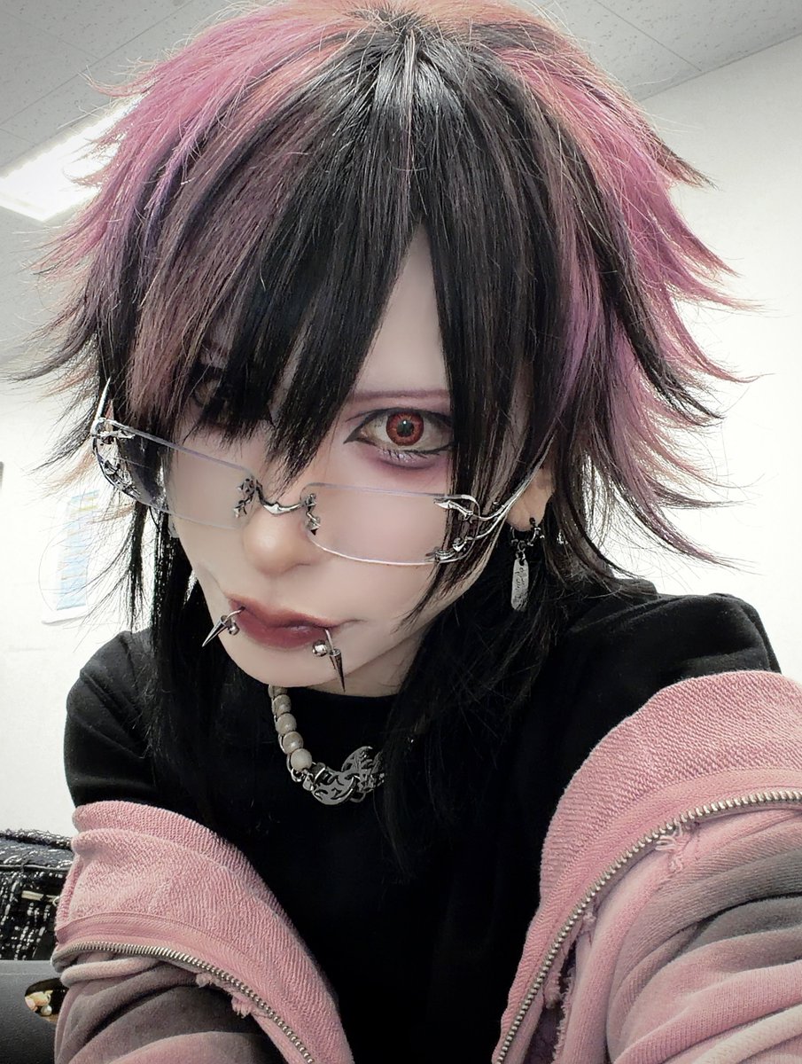 oujasuu's tweet photo. 3days 2日目ありがとう https://t.co/CVSKmDRO8B