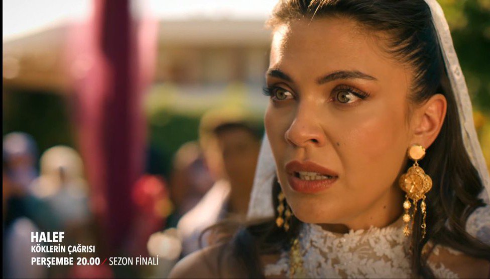lixzolys's tweet photo. She caused the death of Yıldız's mother and yet she thinks  she can demand something from the person who prevented her from going to jail and giving birth there. 
A selfish bish till the end 
A disgusting character that we  won't see again 🙌🏻
#HalefKöklerinÇağrısı https://t.co/DQFP5Y0FEC
