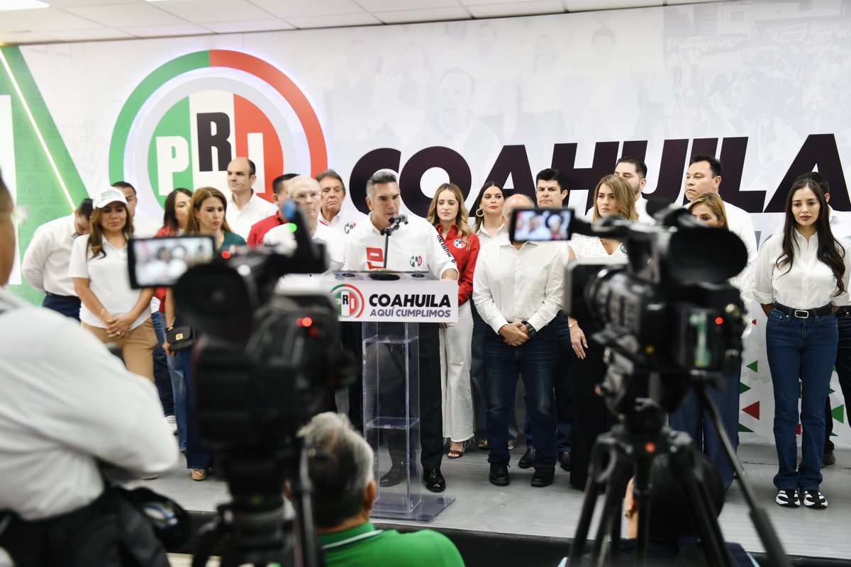 marcatextos's tweet photo. EL PAN, NO MORENA, EN GRAN PERDEDOR EN COAHUILA

La 4T obtuvo casi el mismo porcentaje que en 2023 y tendrá más o menos los mismos diputados, pero el blanquiazul cayó al 2%, se quedó sin legisladores y sin prerrogativas estatales. Ahí está la tragedia.
El análisis de @jcentresemana 
https://t.co/TFjEDlolzX