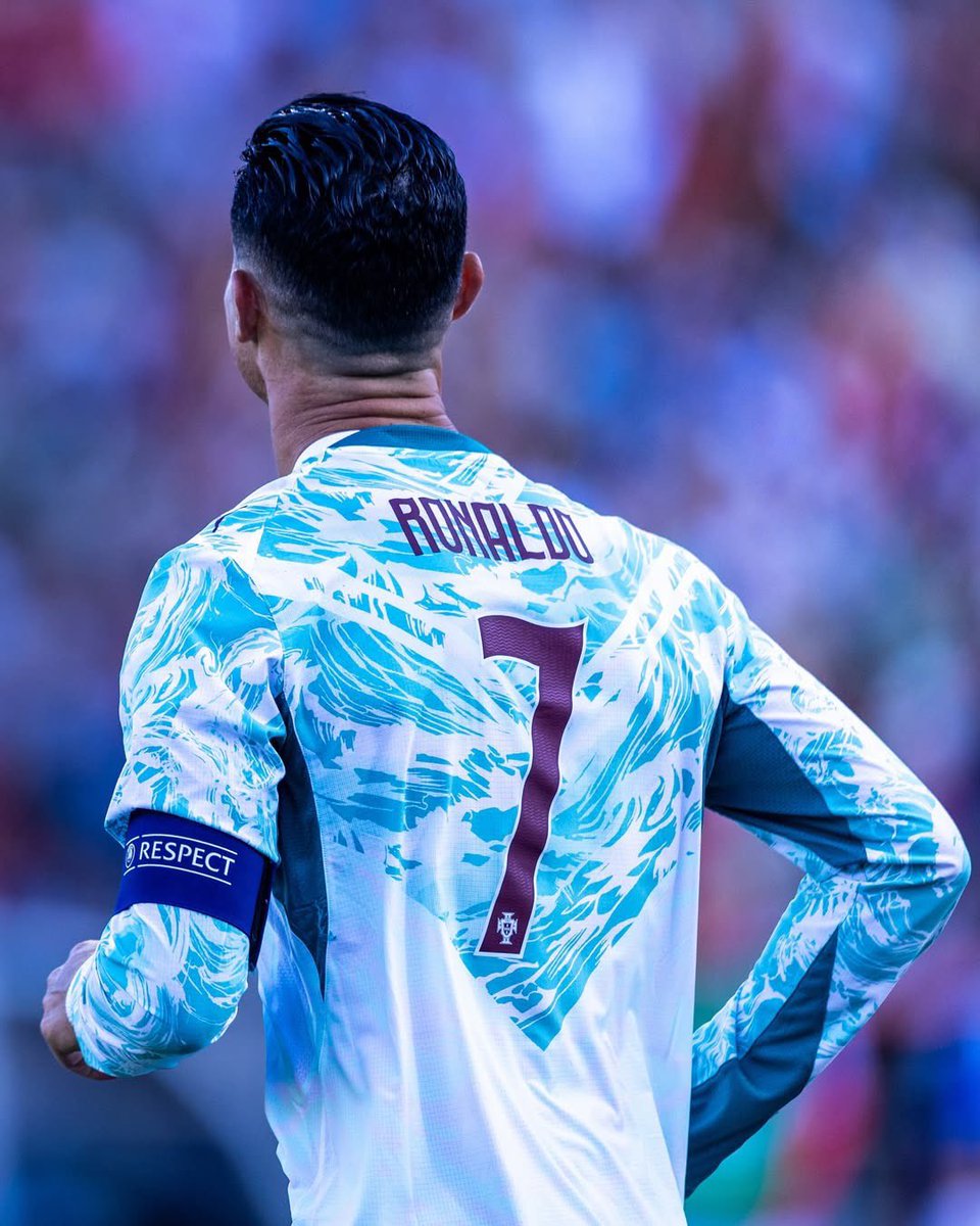 CR7xWorld's tweet photo. 🚨 مـــــعــــــلومـــــة 🚨 

لأول مرة في مسيرته، الاسطورة كريستيانو سيدخل كأس العالم بدون مشاكل وبـ معنويات عاليه ونفسية رائعه 🙏🏼 https://t.co/Cn3r4xFbjm
