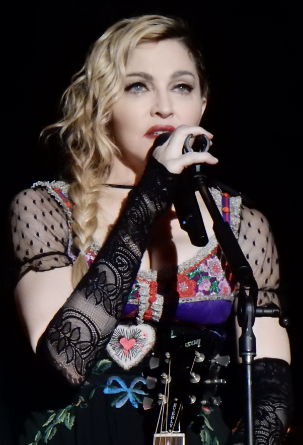AzadehB4Iran's tweet photo. Dear @Madonna 
A message from your Iranian Fans:

As you perform at the #WorldCup opening ceremony, please help shine a light on the Iranian people. 
Even a brief tribute to the Lion and Sun flag 🇮🇷 would mean the world to millions living under a regime that does not represent them and massacred them in thousands in January. 

🆘SHARE UNTIL SHE SEES 🙏