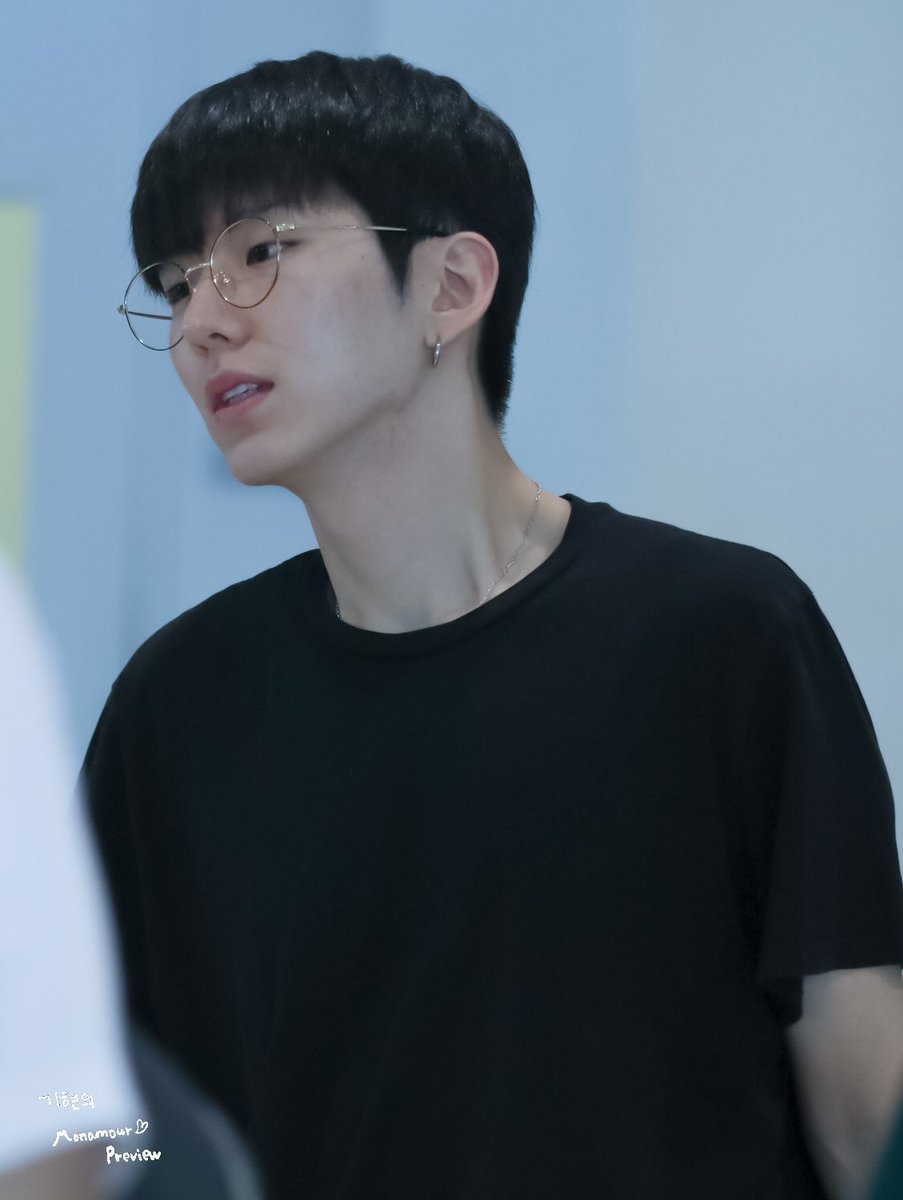 artisaiase's tweet photo. 📍Bandara Soekarno Hatta. 

Holiday, holiday, holiyay! Sementara jangan diganggu dulu ya. Silas mode dnd! https://t.co/7Zs9aKBmZ3