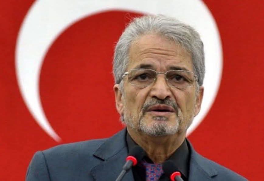 hkkurtulus's tweet photo. F.Bahçe kulübümüze uzun yıllar hizmet eden,bir dönem genel sekreterliğimizi de yapan Köksal Özbek abimiz rahmetli oldu.Çarşamba günü saat 11.00 da Dereağzı tesislerimizde tören yapılacak, öğle namazı sonrası Zühtü Pşa camisinden kaldırılacaktır.Rabbim rahmetiyle muamele etsin. https://t.co/EXnMyf3l2c