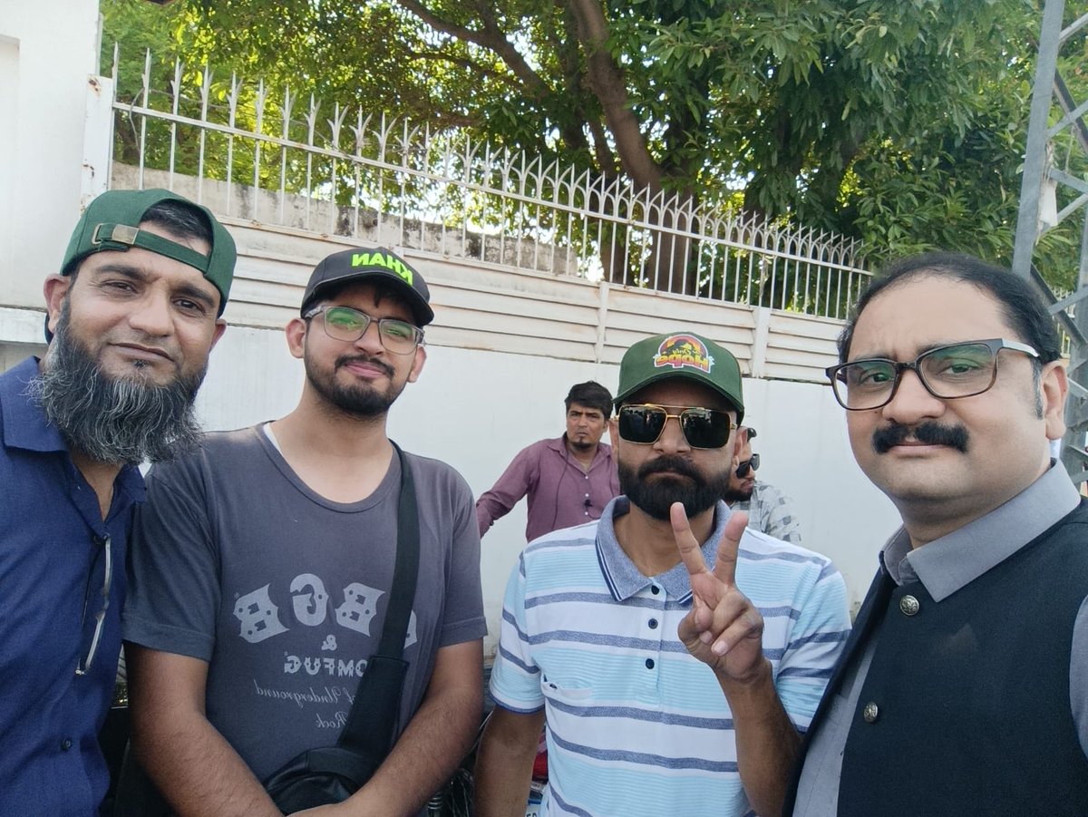 drmohsinhasan's tweet photo. Outside Adiala Jail Today with tigers of Imran Khan 
@Haidersaeedpti1 

#ImranKhan #ReleaseImranKhan https://t.co/GLx8NRqkad
