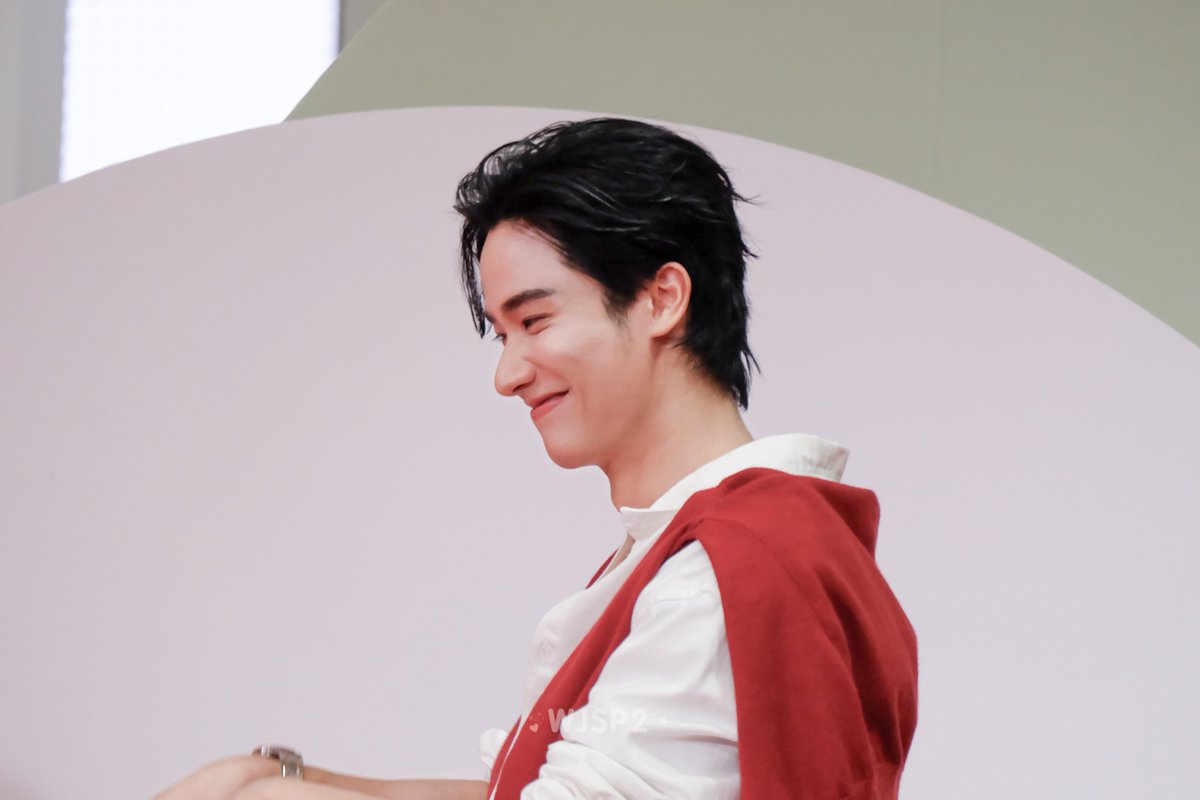 wjsp2's tweet photo. จุ๊บเหมียวววว ~🐱❤️

TAY SKII SIAM PARAGON
#SKIISiamParagonXTay
#SKIIxTayTawan #Tawan_V https://t.co/P1s0gMevaB