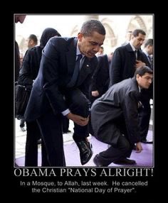 USArmySpy's tweet photo. @DavidJHarrisJr The only time I ever saw Barack Obama praying was on a prayer mat pointed at Mecca https://t.co/k3TidJszKO