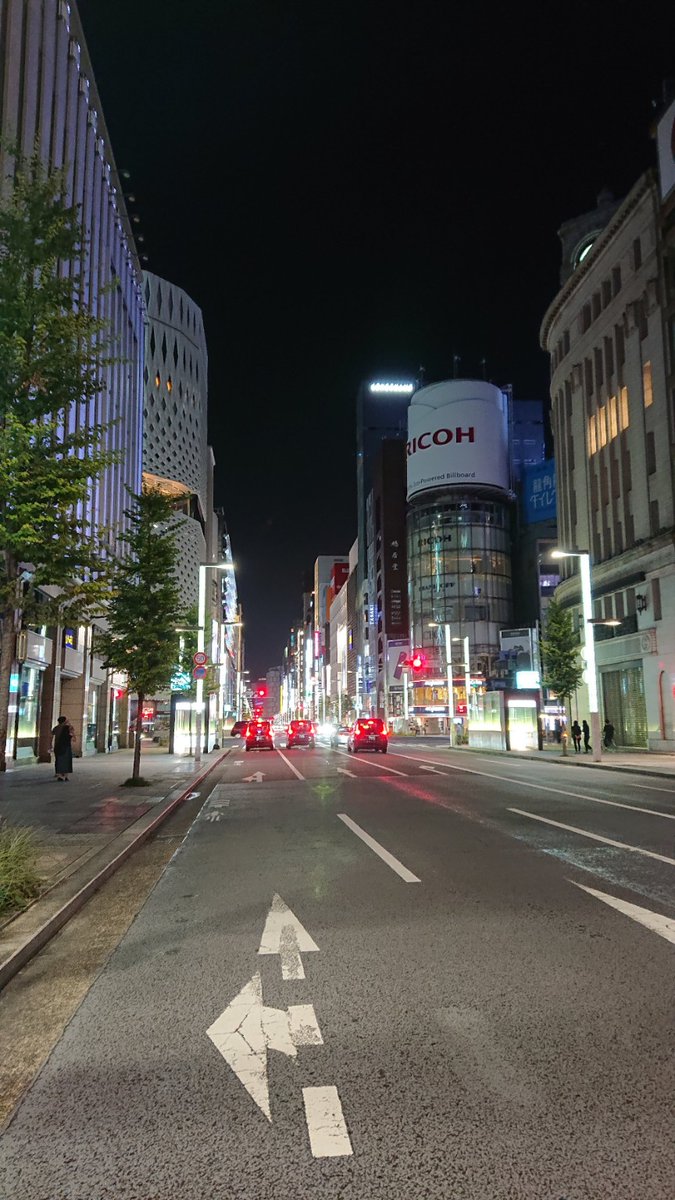 RingoWorks417's tweet photo. #唐突に５年前の写真を載せる���た人もやる
人影なくなった早い時間帯の銀座 https://t.co/rye9PgGZeJ