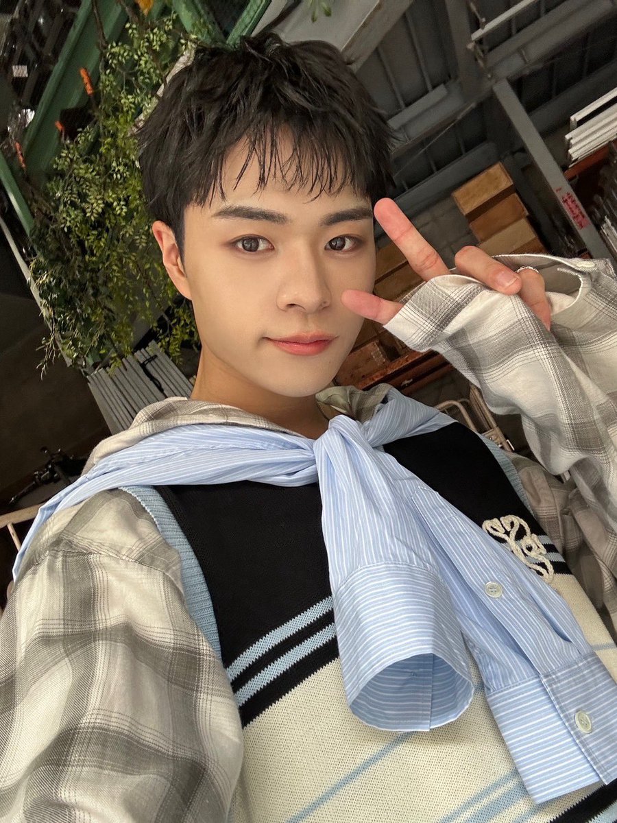 OCTPATHofficial's tweet photo. [#KAIHO]

トリプルピース！！！✌️✌️✌️

#OCTPATH #海帆 https://t.co/teBUug5r6r