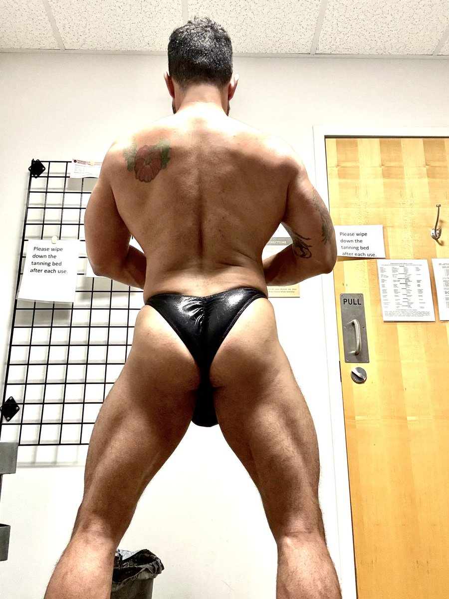 prbuldge's tweet photo. Front or back? 😈 https://t.co/GgFZaBrqgx