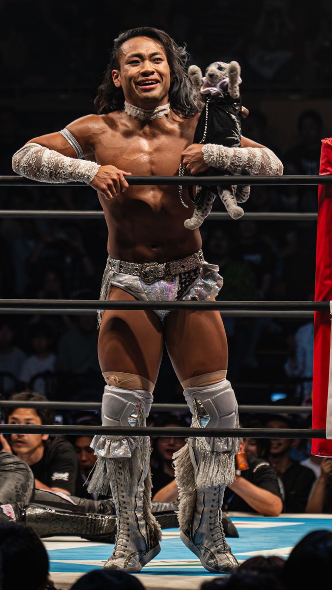 MiikeeyPLUSplus's tweet photo. わたしも女豹ちゃんです
#njpw #BOSJFinal #豹 ちゃん https://t.co/MLvRjIoDY2