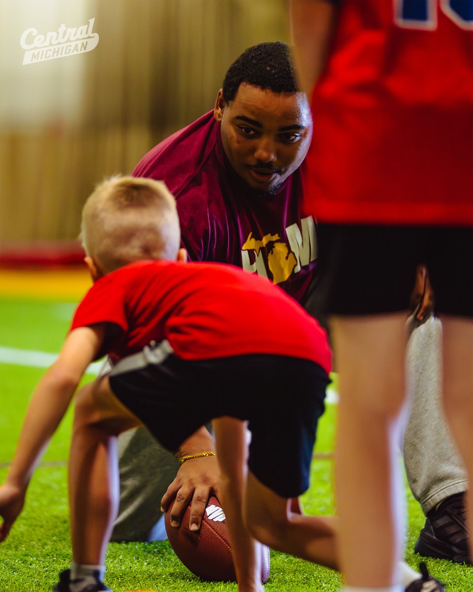 CMU_Football's tweet photo. The future of our community was on display!

A big thank you to every camper and family who spent part of their summer with us. We’re grateful for the opportunity to teach, mentor, and share our love of the game.

#FireUpChips https://t.co/nYFagYvFiN