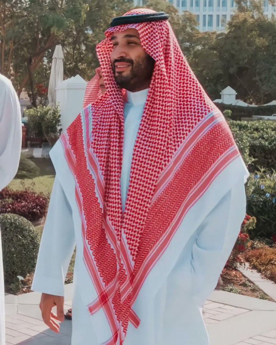 rababkhaleed's tweet photo. دولتي تشتهر بـ زعيم الشرق الأوسط 🤍🇸🇦 https://t.co/pjSpE4IdBb