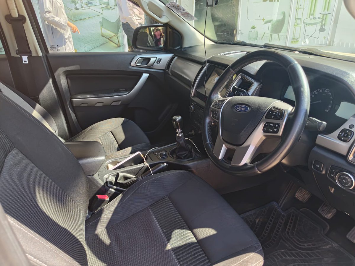 HotWheelsBT's tweet photo. FORD RANGER DOUBLE CAB EX-CFAO 

Registered 
2020YOM 
Mileage 117,000km
Manual transmission 
3.2L engine 
Dealer serviced
Ex CFAO

Price reduced to 105 Million only 
Blantyre
Contact Details: +265 893 26 82 32
Email: hotwheelsblantyre@gmail.com
#fypシ゚viral #hotwheelsblantyre https://t.co/2qyBt9YyXL