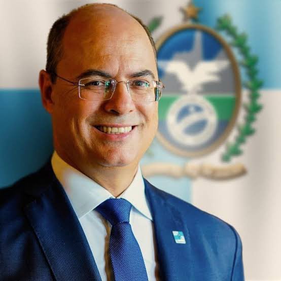 baudorio's tweet photo. ⚠️ATENÇÃO: O ex-governador Wilson Witzel lançou sua pré-candidatura ao governo do Rio pelo Partido Democratas, marcando seu retorno à política após a inelegibilidade causada pelo impeachment de 2021.

Participe: https://t.co/JAhIm11oaB https://t.co/fH72lnn9Sx