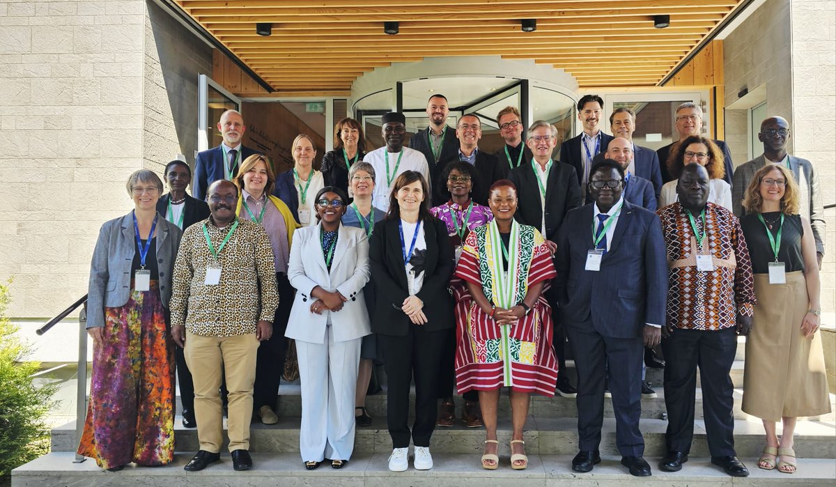 AAU_67's tweet photo. AAU reaffirmed its commitment to equitable Africa–Europe higher education and research partnerships at the “Co-creating Knowledge with Africa” meeting in Slovenia. Key outcomes include advancing the African Charter and the establishment of actionable, future-facing engagement platforms designed to reshape Africa–Europe collaboration.
Read more: https://t.co/9FQL9Yvl2T
#AAU #EquitablePartnerships #HigherEducation