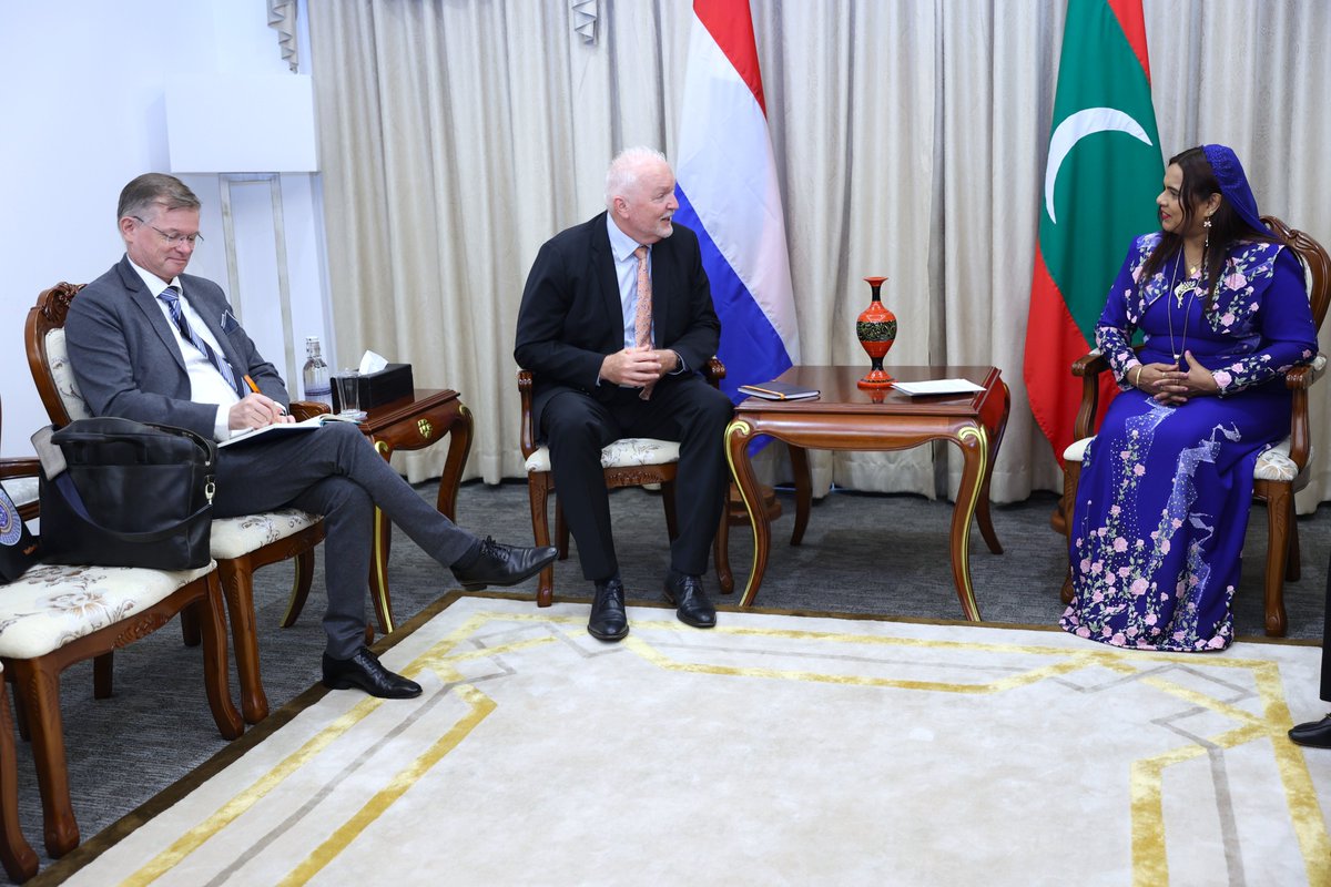 MoFAmv's tweet photo. Newly appointed Ambassador of Netherlands to the Maldives calls on Minister Iruthisham

📃 Press Release | https://t.co/xTQtC1UlPZ https://t.co/JckVSBlRSW
