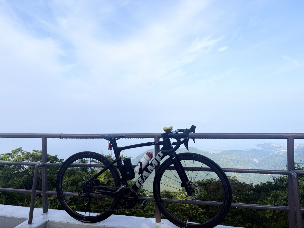 yu5143's tweet photo. サイコン込で、7.6kgのCAMP SR7!
正直剛性丁度いいし、ロングしてないからなんとも言えないけど、楽しみしかないバイクです🥰 https://t.co/s7aL402G6e