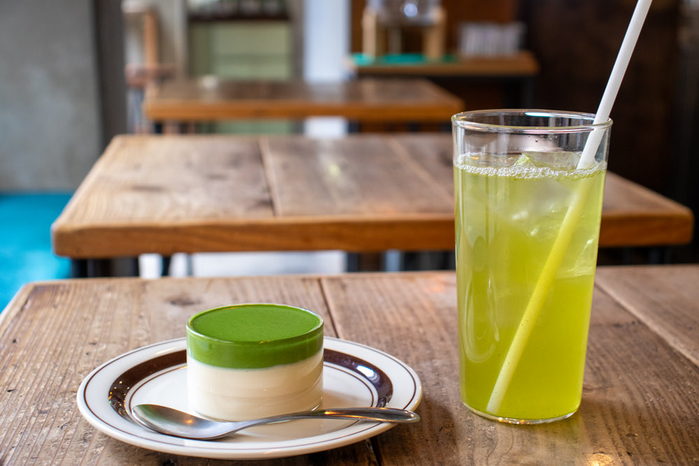OCHA_TIMES's tweet photo. 東京で行ってみたかったお店、その4。

saten

静岡でも名前を聞くことの多いお茶カフェです。

いつか行きたいと思っていた場所に、ようやく来ることができました。

お茶もプリンも美味しい。

納得の一軒でした。 https://t.co/CwYugtSDbs