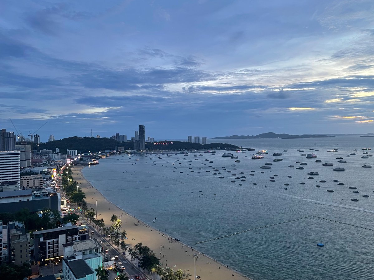 GatorAbeDC's tweet photo. 🇹🇭 https://t.co/FxKUcG5bTU