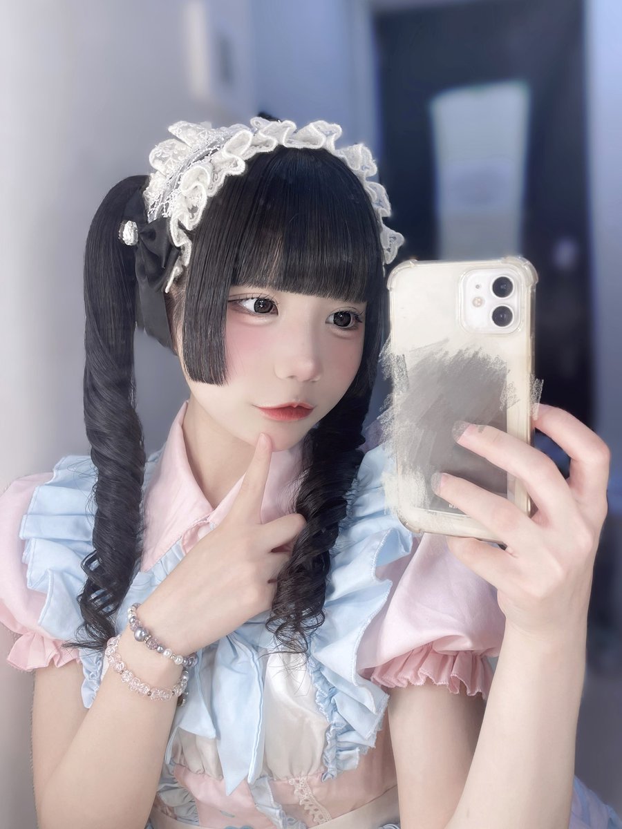 Nine_rikka_5's tweet photo. 私が一番似合ってるよね？ https://t.co/A55sO5bGpL