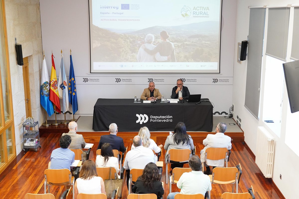 DUVIrrss's tweet photo. Dar resposta aos retos derivados do envellecemento da poboación nas áreas rurais é o obxectivo do proxecto Activa Rural Transfronteirizo, no que participa a @uvigo e que este martes constituía o seu comité de dirección na @depo_es.

➡️https://t.co/oh9fYrW33E

#duvi #uvigo https://t.co/w1QWFLEYCe