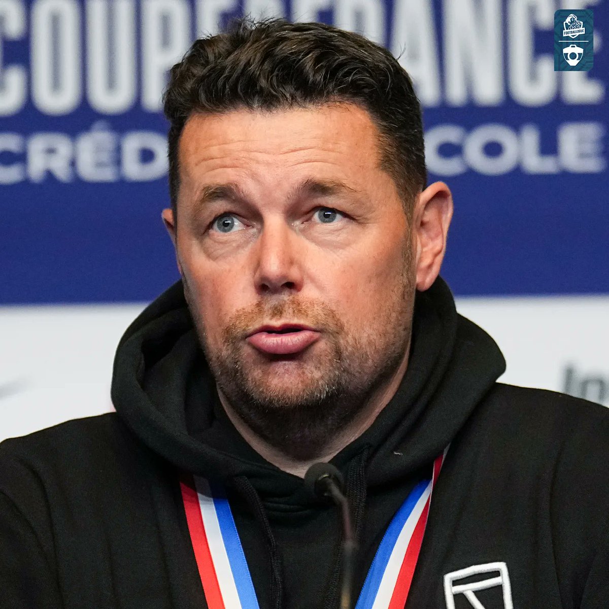 Footballogue's tweet photo. 🔴 𝗕𝗥𝗘𝗔𝗞𝗜𝗡𝗚 !

NOTRE PIERRE SAGE 🇫🇷 NATIONAL SERA EN PREMIER LEAGUE LA SAISON PROCHAINE !!!! 🤩 🤩

La hype est totalement présente, on va tellement le suivre à Crystal Palace !

(@FabrizioRomano) https://t.co/mb42kODyVe