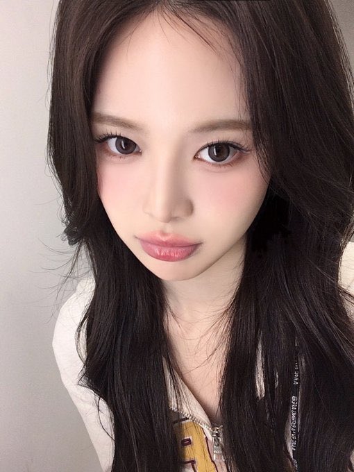 jeemism's tweet photo. a-eye really won for bagging jeemin as their muse https://t.co/ri70OmDFeV
