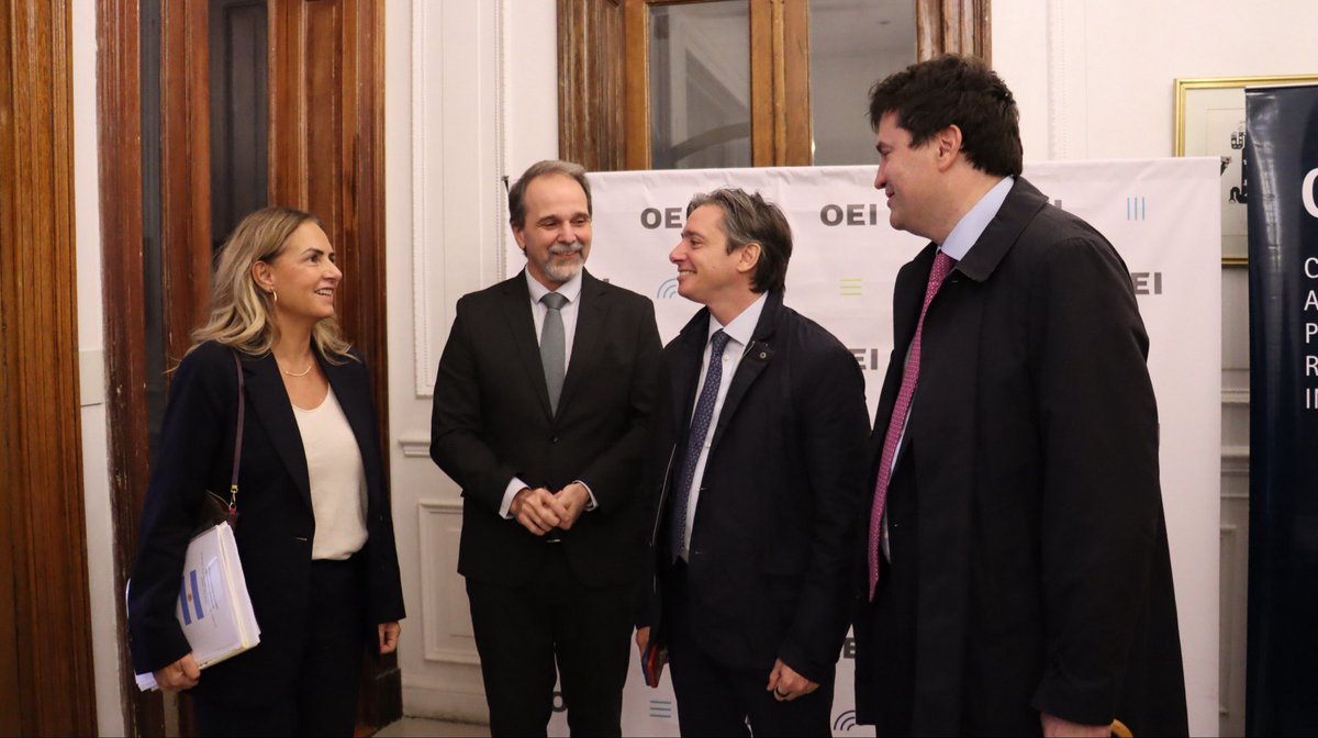 chrisasinelli's tweet photo. Grato encuentro con Susana Sumelzo Jordán, secretaria de Estado para Iberoamérica y el Caribe y el Español en el Mundo del Gobierno de España, en el marco de los Diálogos Iberoamericanos de @oeidigital y @CARIconsejo junto a Luis Scasso y Francisco de Santibañes. https://t.co/ASv0MVnRc6