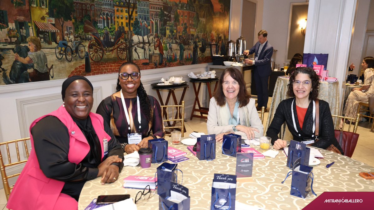 EstudioMitrani's tweet photo. Mariana Ardizzone, socia líder de nuestra práctica de Petróleo y Gas, participó del International AIEN Energy Summit en Nueva Orleans, Estados Unidos.

Fue una gran oportunidad para conectar con colegas, compartir experiencias y debatir sobre los desafíos del sector energético. https://t.co/szev3wIMvv